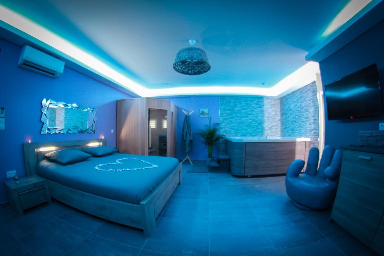 Nuit Vip Spa Sauna Privatif Le Rove Exterior photo